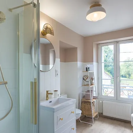 Des Lilas - Champagne & *