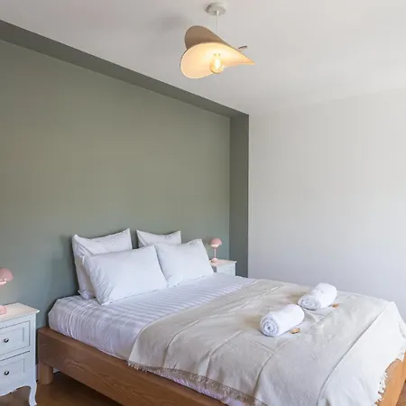 Des Lilas - Champagne & * Buxeuil (Aube)