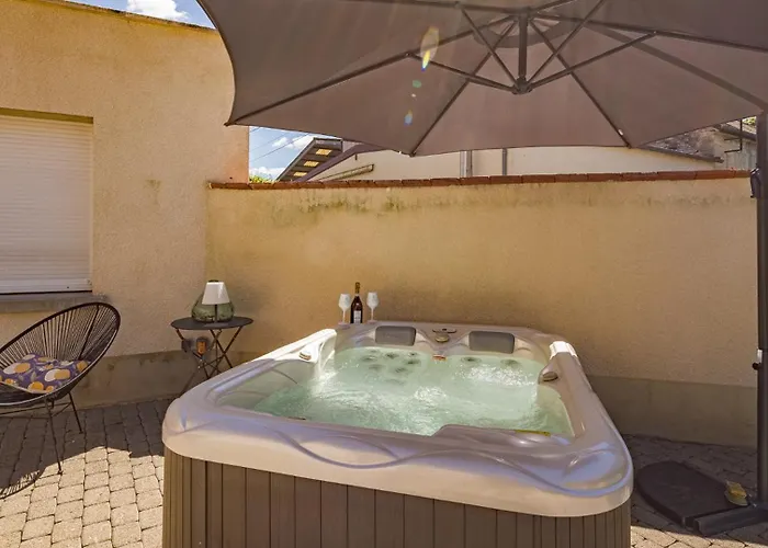 Des Lilas - Champagne & * Buxeuil (Aube)