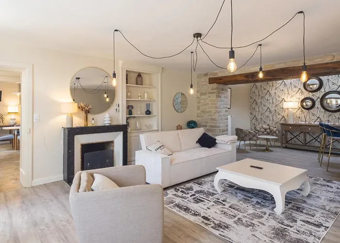 Des Lilas - Champagne & Villa Buxeuil (Aube)