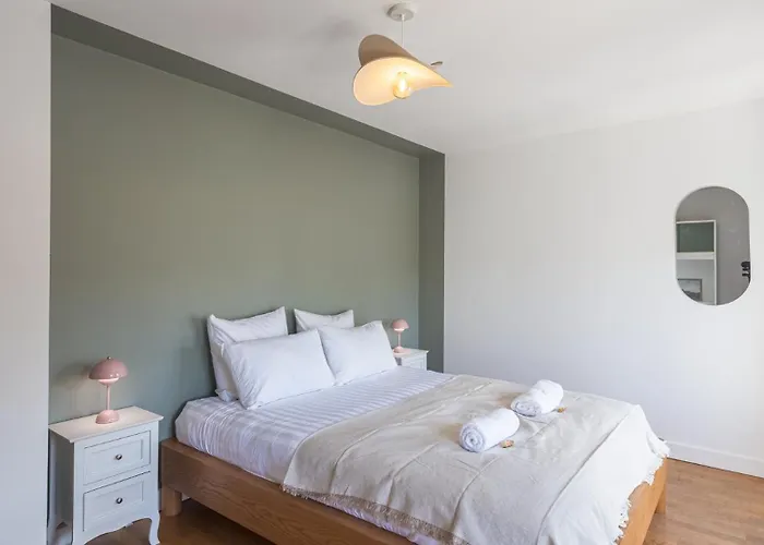 Des Lilas - Champagne & * Buxeuil (Aube)